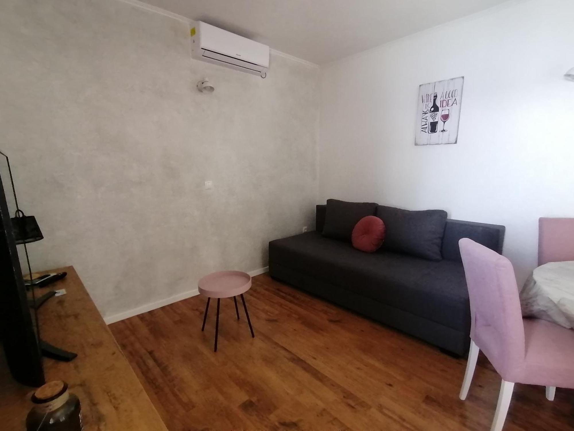 Apartmani Mares - 20 M From The Beach Brela Room photo